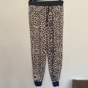 Honeydew small super soft pajama joggers in leopard print